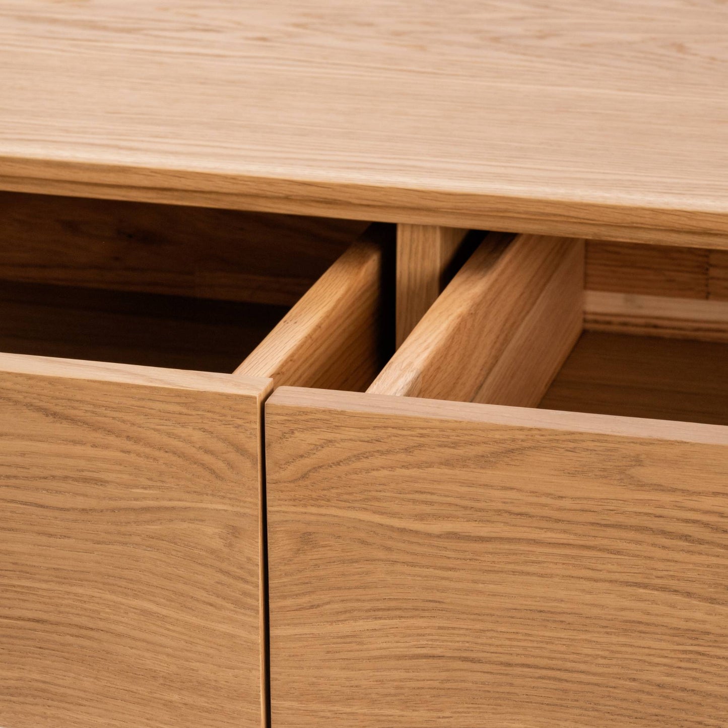 Bua Desk