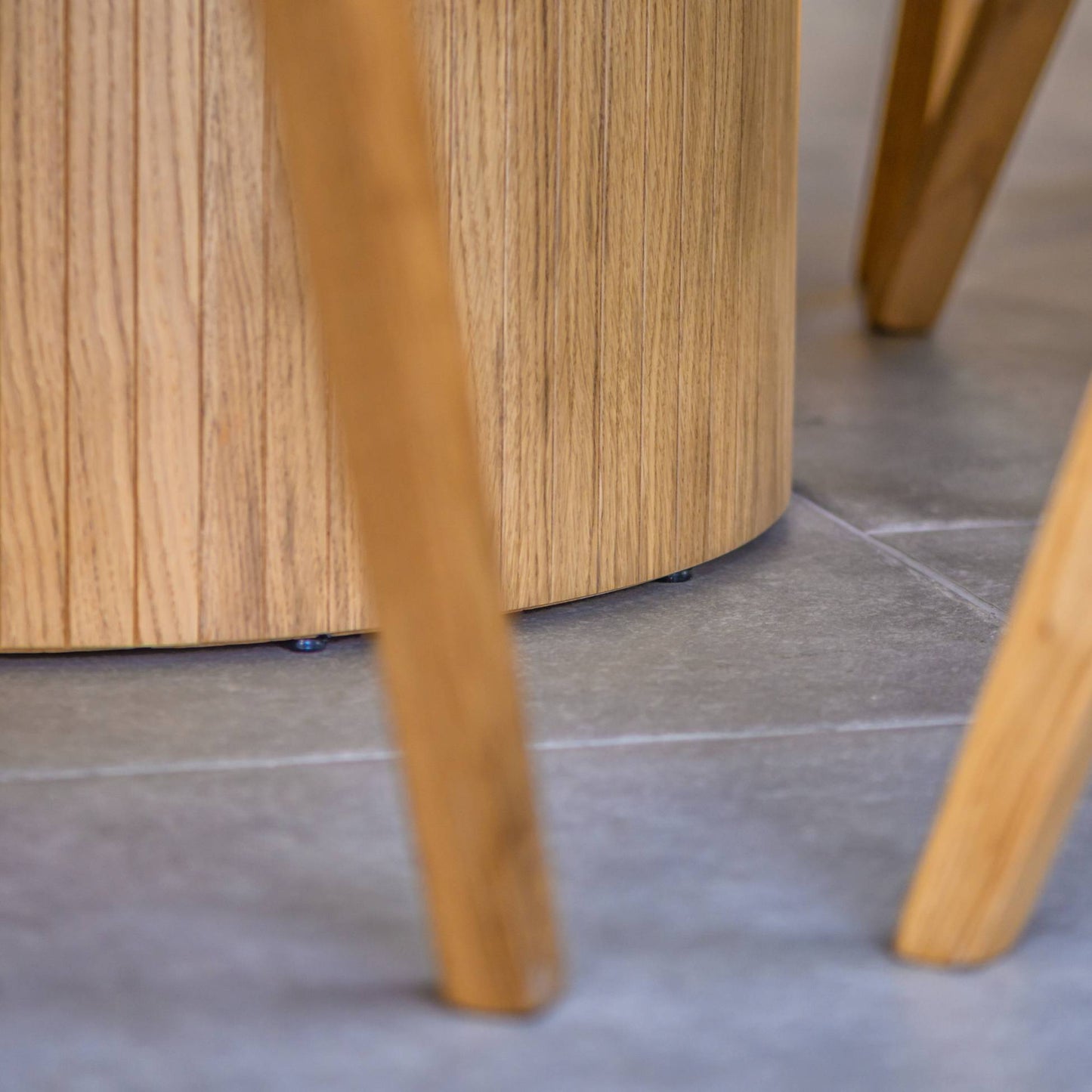 Luna 1300 Round Extending Table